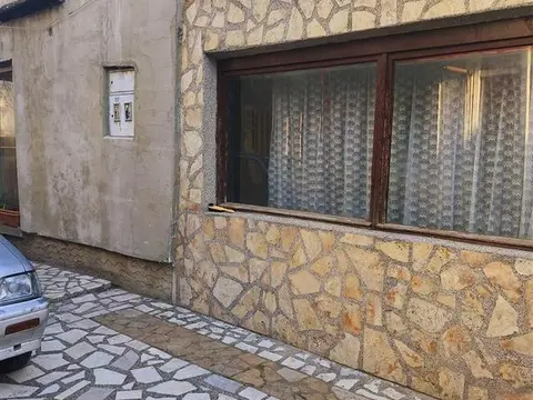 Se prodava kukja vo Sveti Nikole