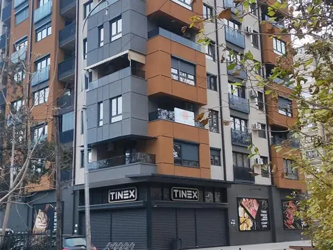 Izdavam podzemen parking