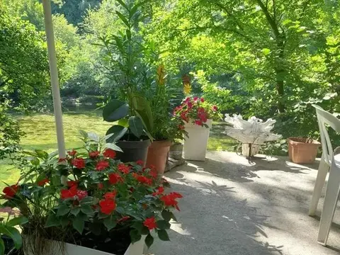 Se izdavaat 3 apartmani so kupatila, na Matka na rekata