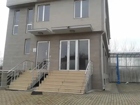 Деловни објекти и плацеви во Скопје, 68–3600 м²