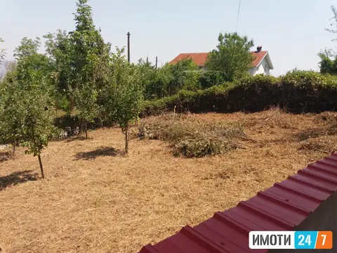Prodavam plac na Teferich