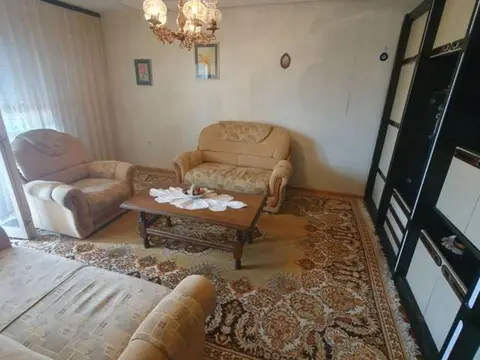 Se izdava stan bitola so 1 spalna za podolg period