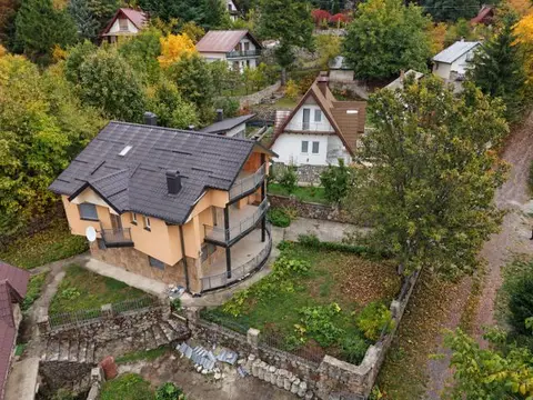 BELICA E EPËRME – Shtëpi në shitje