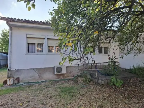Se prodava baraka so dvorno mesto 579 m2 na ul: finska