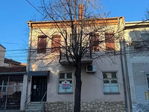Се продава деловна куќа – ул. Моша Пијаде бр. 83А, Куманово