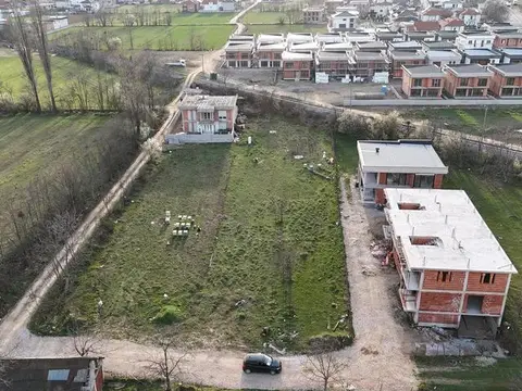 Se prodava plac na pat za Falishe, vo Tetovo