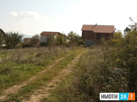 Плац во Волково