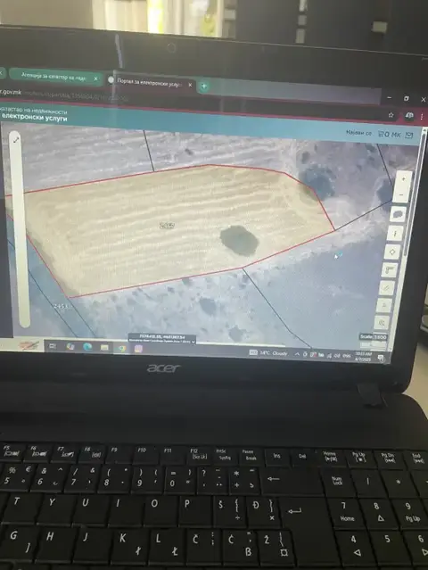 Se prodava niva vo s Pavlechenci
