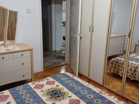 Se izdava stan pod kirija