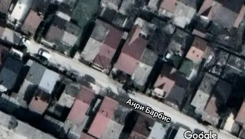 se prodava kuka vo madzari triangla ul ANRI BARBIS 5 a 250 M2 plac stan 80 m2 plus 20 m2 podrum