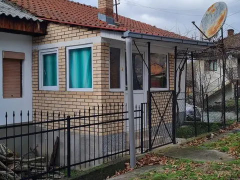 Куќа во с. Теово