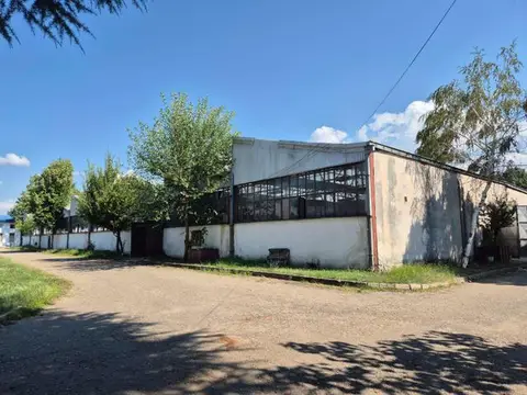 Se prodava Hala Vinica