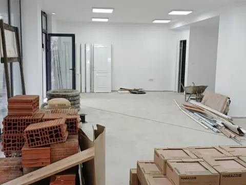 Se prodava deloven prostor vo taftalidze