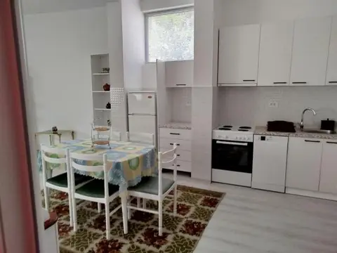 Се изнајмува