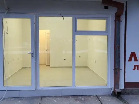 Се издава деловен простор во Кичево 17 m²