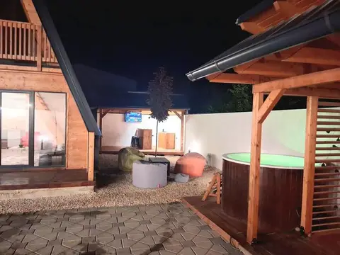 Vila za prestoj i mali nastani na 8km od centar na SK