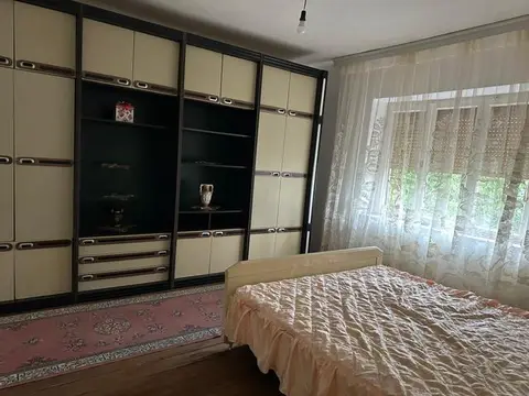 Се издава куќа