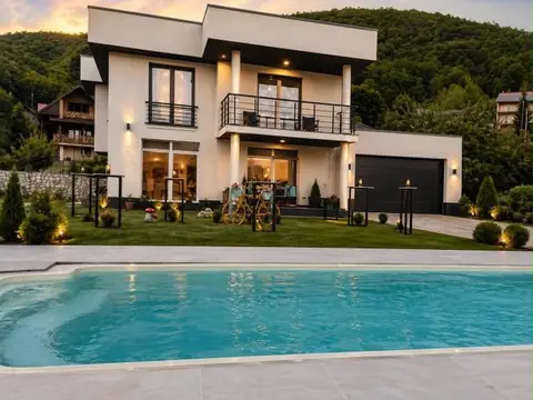 Villa Lux 1