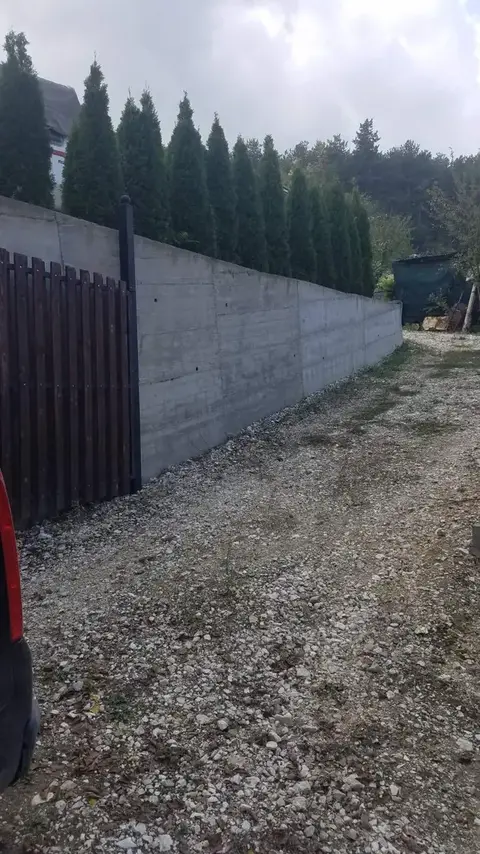 Plac na Dolno Vodno