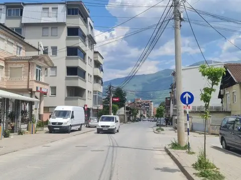Се продава куќа / shitet shtëpi