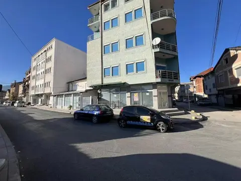 Se izdava lokal pod kirija 71 m2