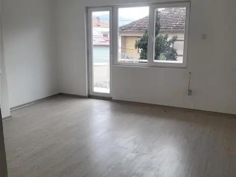 Se iznajmuva
