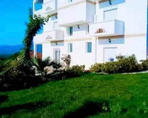 Se prodava Extra kukja 250m2 Balinci-VALANDOVO