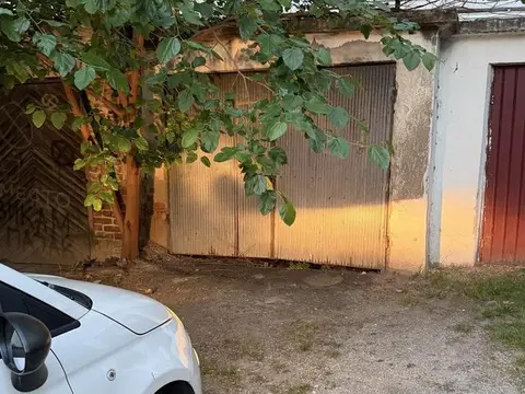 Гаража/ Дебар маало