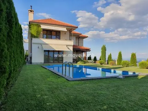 Getaway House for Sale in Sopishte