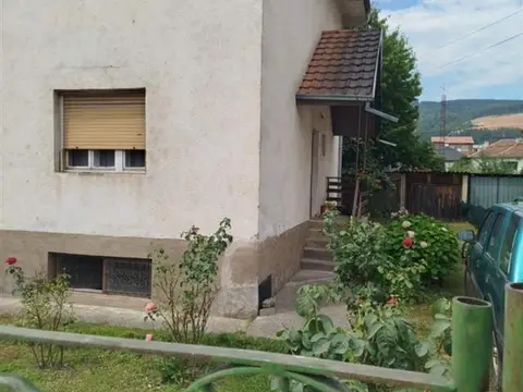 Se prodava stana