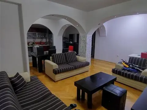Se prodava stan vo Kicevo