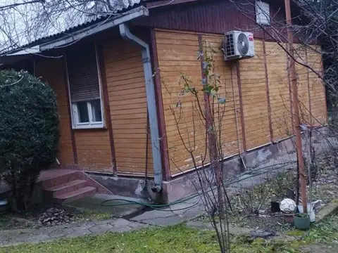 Montazniot objekt se prodava