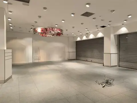 Деловен простор 315 м² со магацин 115 м² во Ѓорче Петров