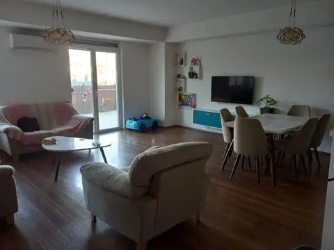 Se prodava namesten stan 78m2 vo Ilinden