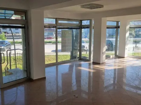 Se prodava dukjan 59m2 so 6m2 podrum,Gostivar