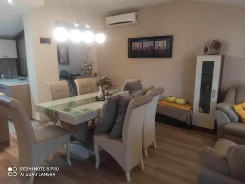 Se prodava stan vo Trgovski centar blok B