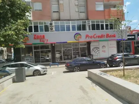 Атрактивна понуда, се изнајмува во центар на градот