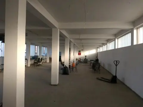 Се издава деловен простор