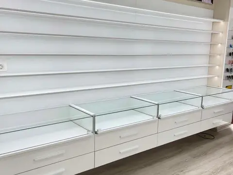 Raftovi za dukjan optika i drugo