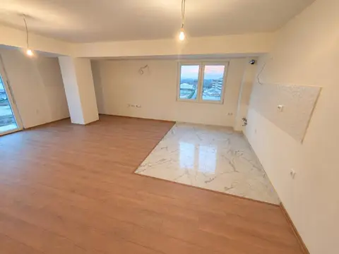 Se prodava stan vo Ilinden / 3 spalni so garazhno mesto