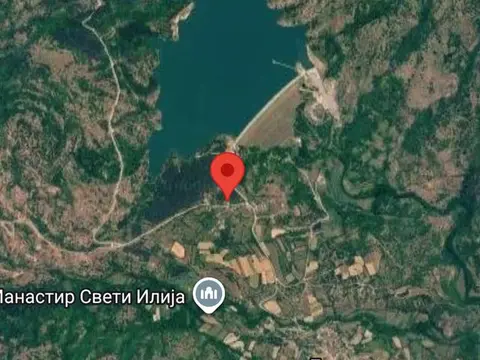Плац погоден за викендица