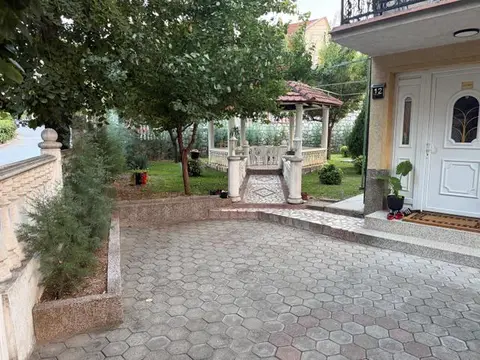 Се продава куќа