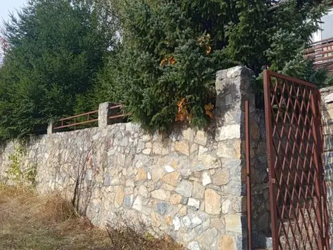 Se prodava atraktivna villa vo mavrovo