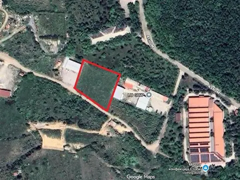 Се продава плац 2130м2