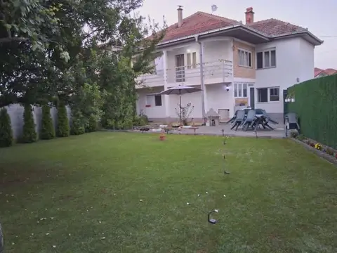 Shitet shtepi ne Saraj