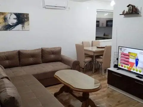 Se izdava na 2 sprat stan vo centarot na bitola