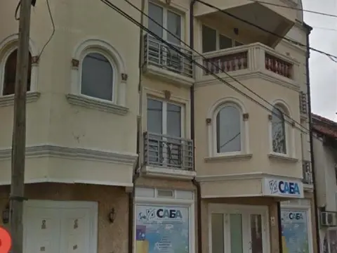 Деловен простор за канцеларии, кафетерија, продавници…