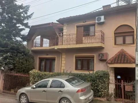 Се продава куќа над Соколана
