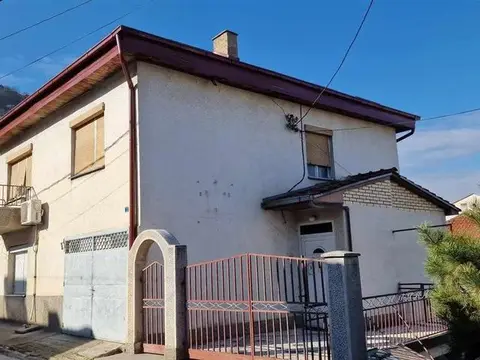 Dvokatna kuka