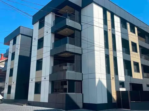Се продава готов стан на екстра локација од 81м2 на 3 кат во